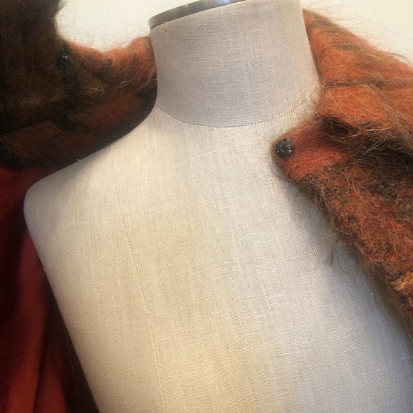 Vintage Andrew Stewart Mohair/ wool cape - Picture 9 of 16